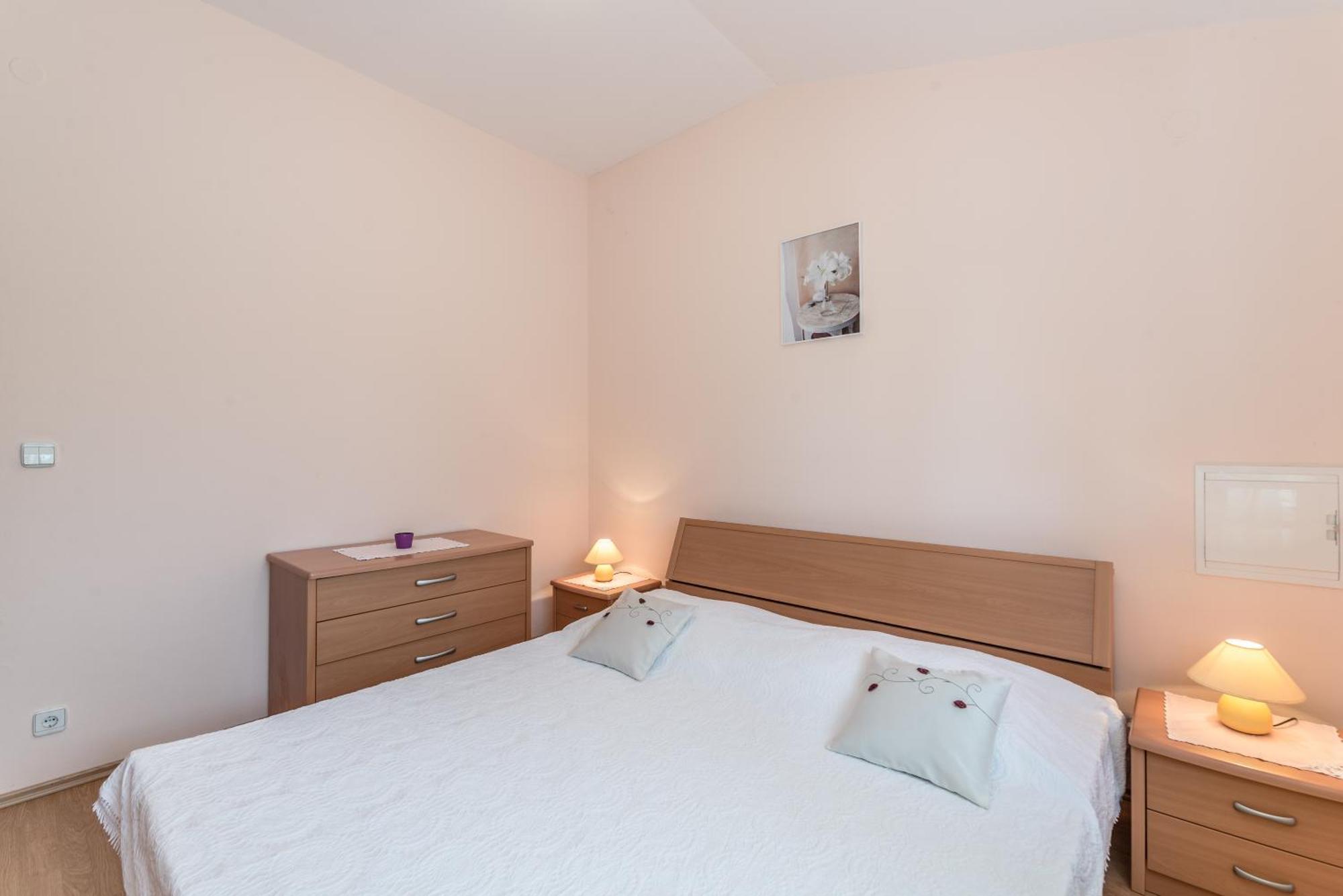 Apartments Nikaia Vir Zewnętrze zdjęcie