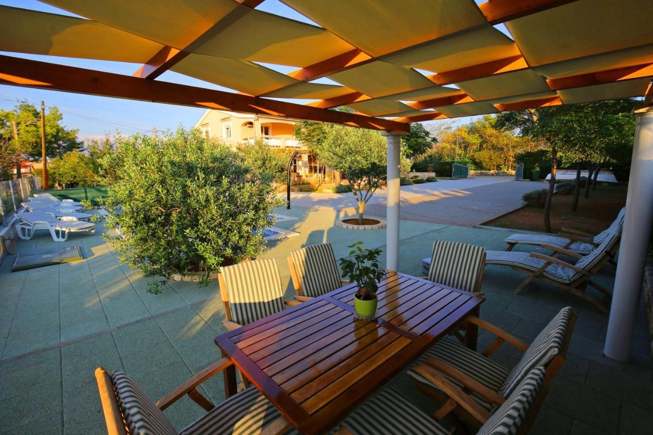 Apartments Nikaia Vir Zewnętrze zdjęcie