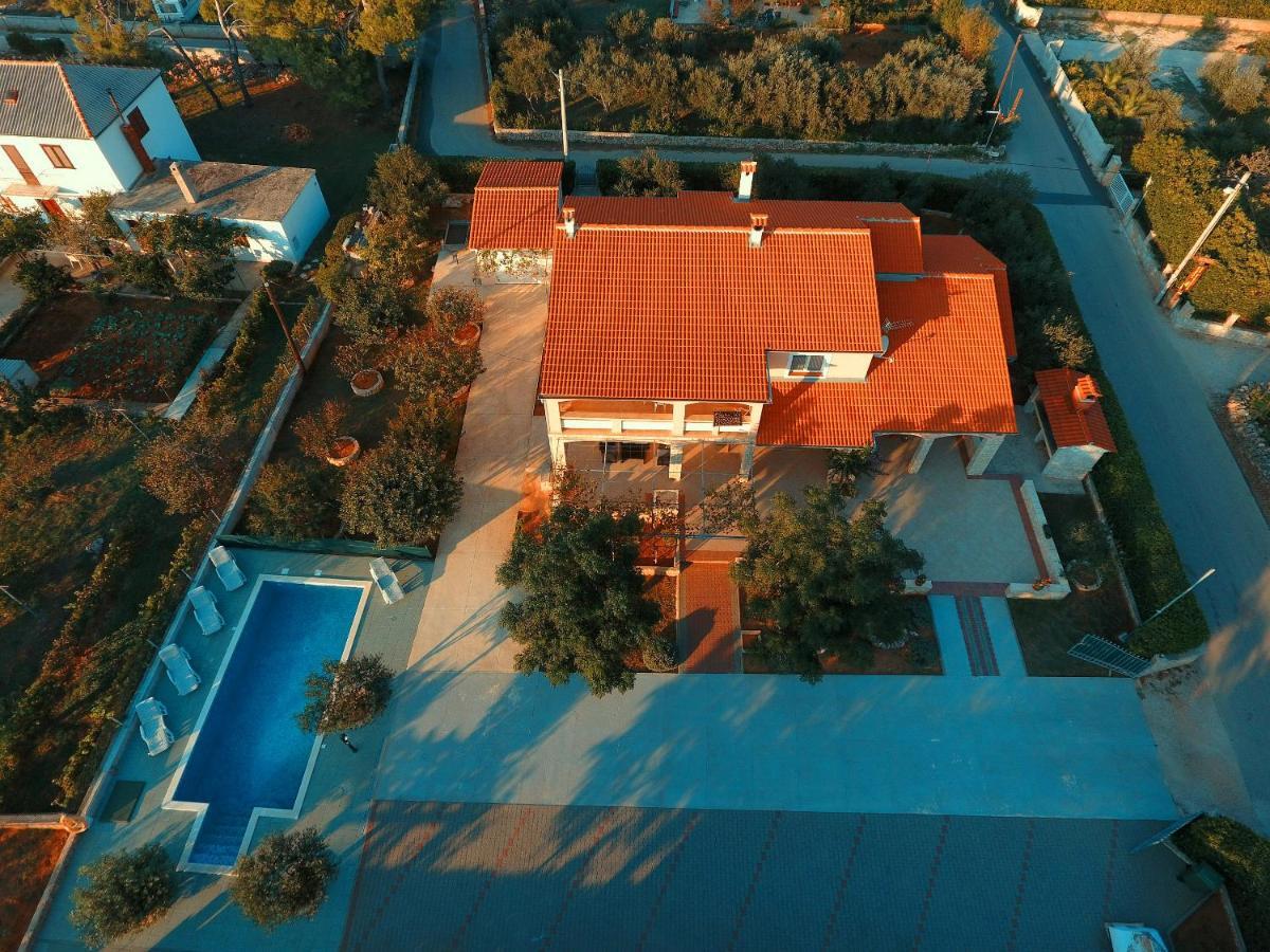 Apartments Nikaia Vir Zewnętrze zdjęcie