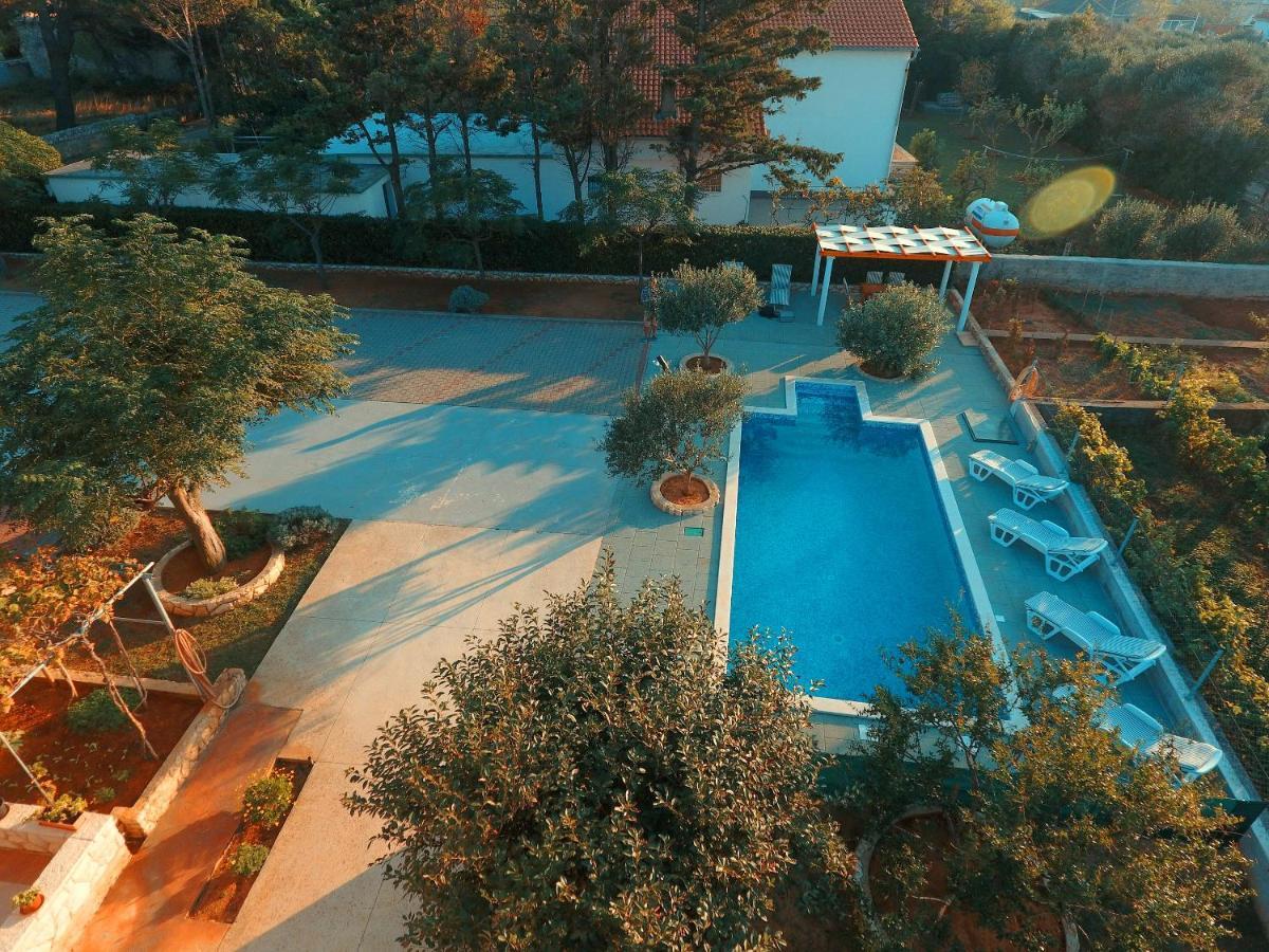 Apartments Nikaia Vir Zewnętrze zdjęcie